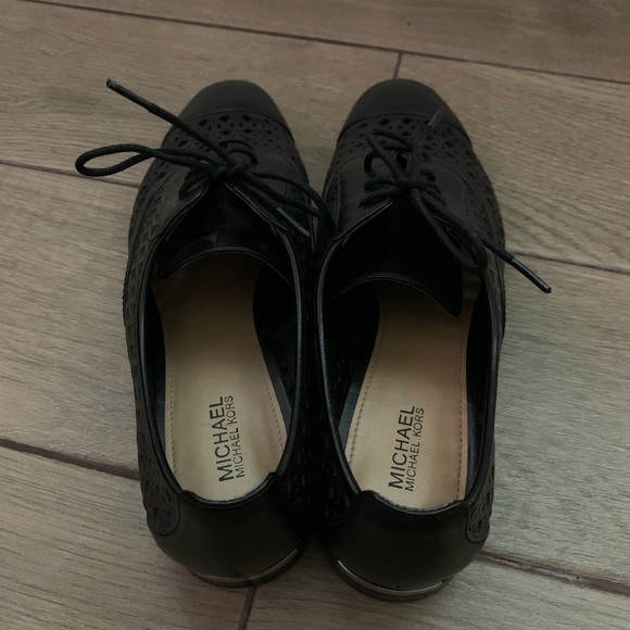 NWOT Michael Kors perforated loafers - Picture 3 of 7